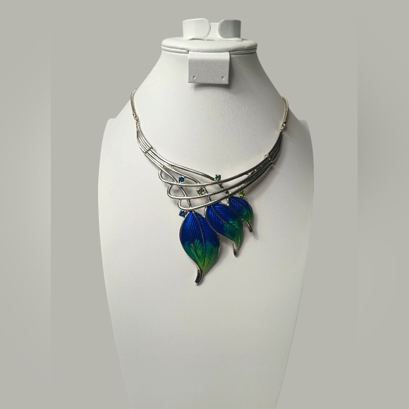 Jewelry - NWOT Blue/Green Enamel Leaf Statement Necklace
